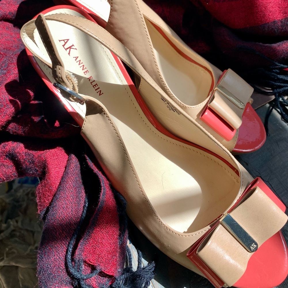Anne Klein Cream Brown and Red Bow-tie Heels